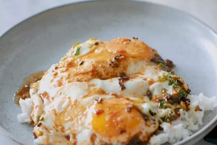 Nasi Telur Pontianak: Sajian Sederhana dengan Rasa Menggoda dari Kalimantan Barat