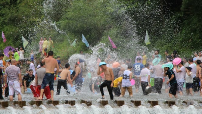 Mengintip Tradisi Songkran, Hari Bahagia Rakyat Kamboja