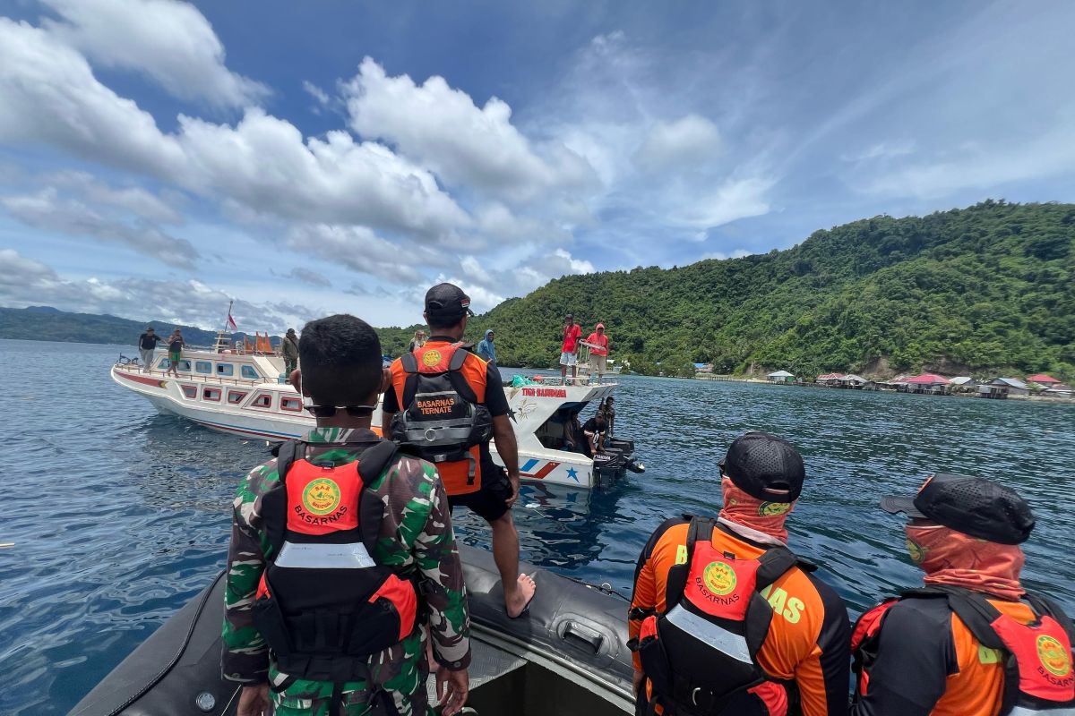Kapal Nelayan Tenggelam di Perairan Maluku, Tim SAR Sigap Bertindak